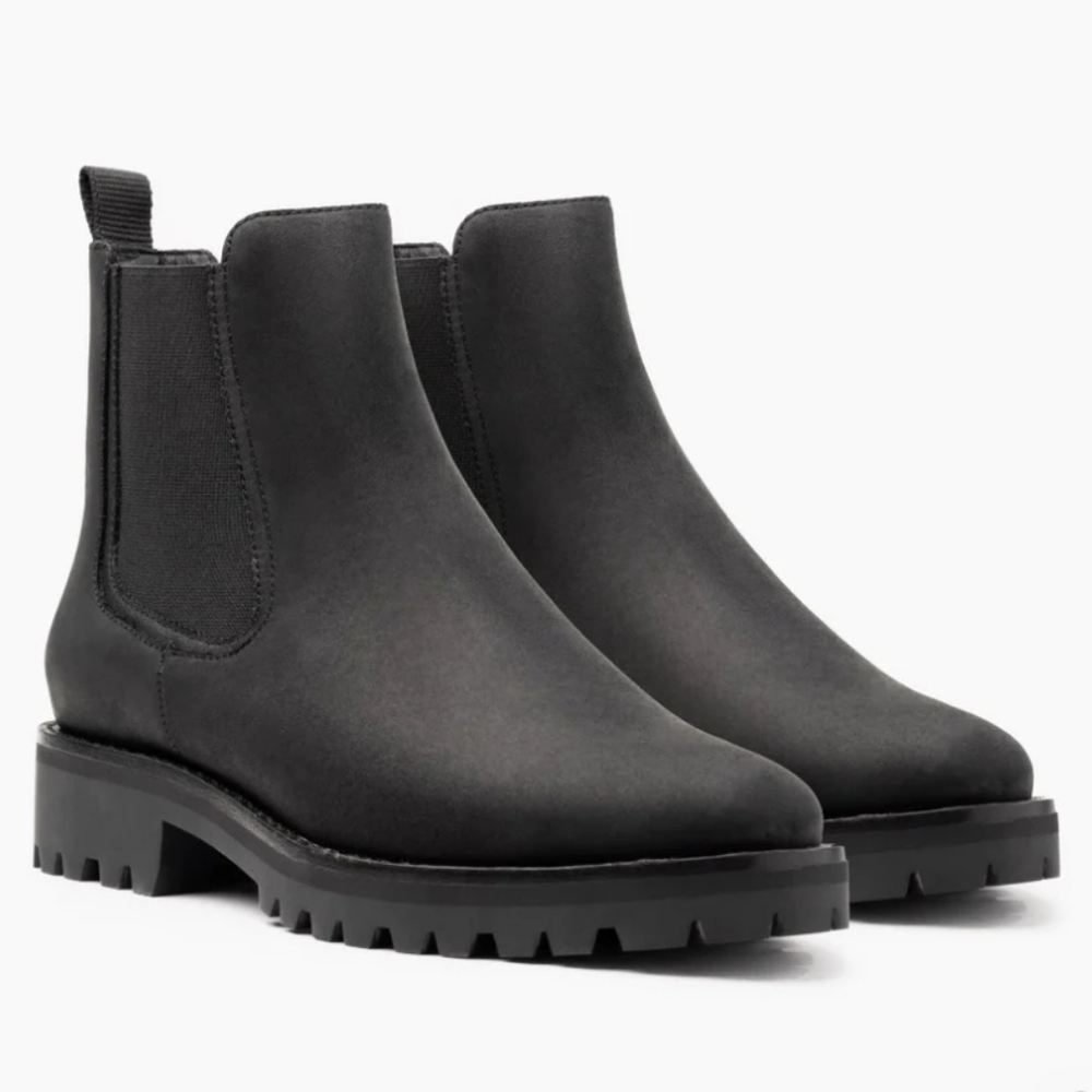 Black matte legend boot